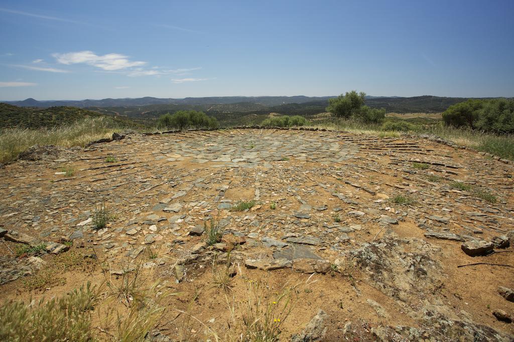 Las Tobas Higuera De La Sierra  Eksteriør bilde
